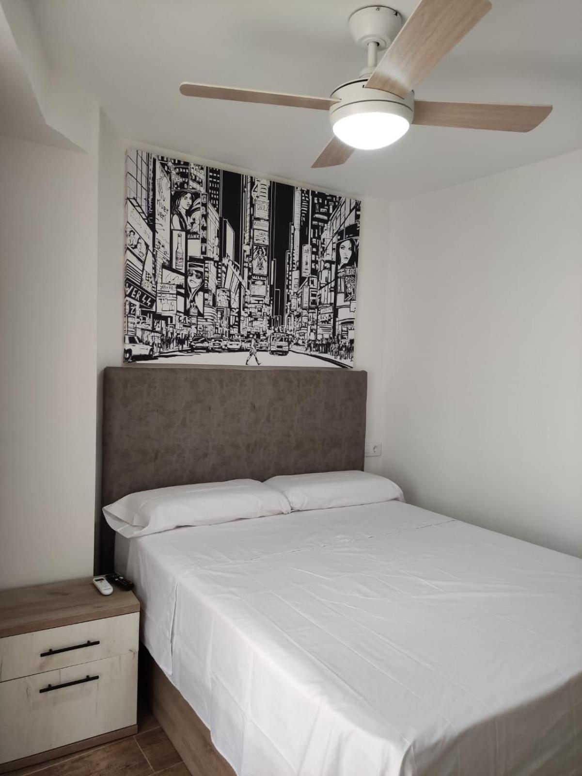 בנידורם Solymar Poniente Apartamento Recien Reformado A 3 Min De Playa Poniente Y Del Centro Parking Opcional מראה חיצוני תמונה